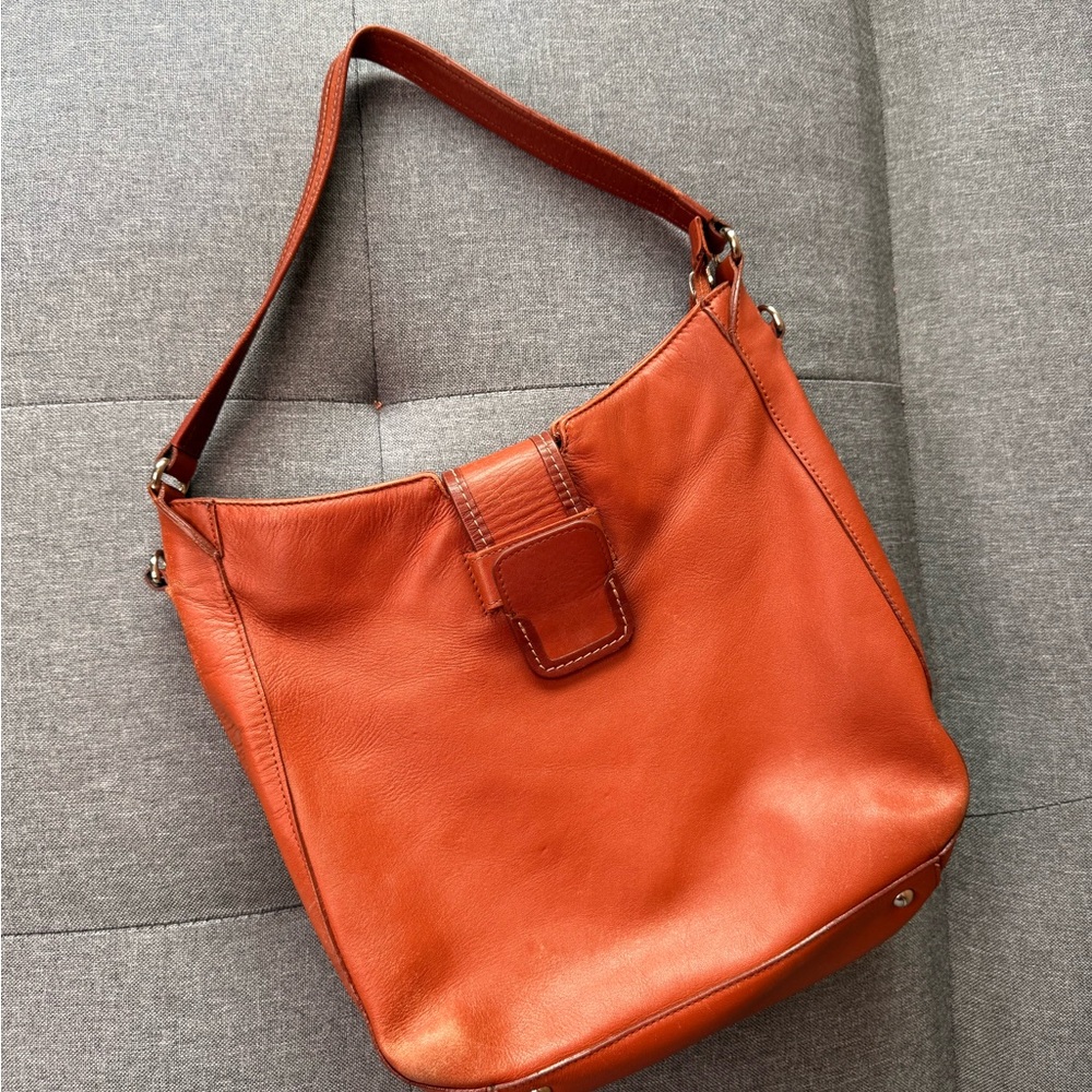 Elegant Orange Leather Shoulder Bag